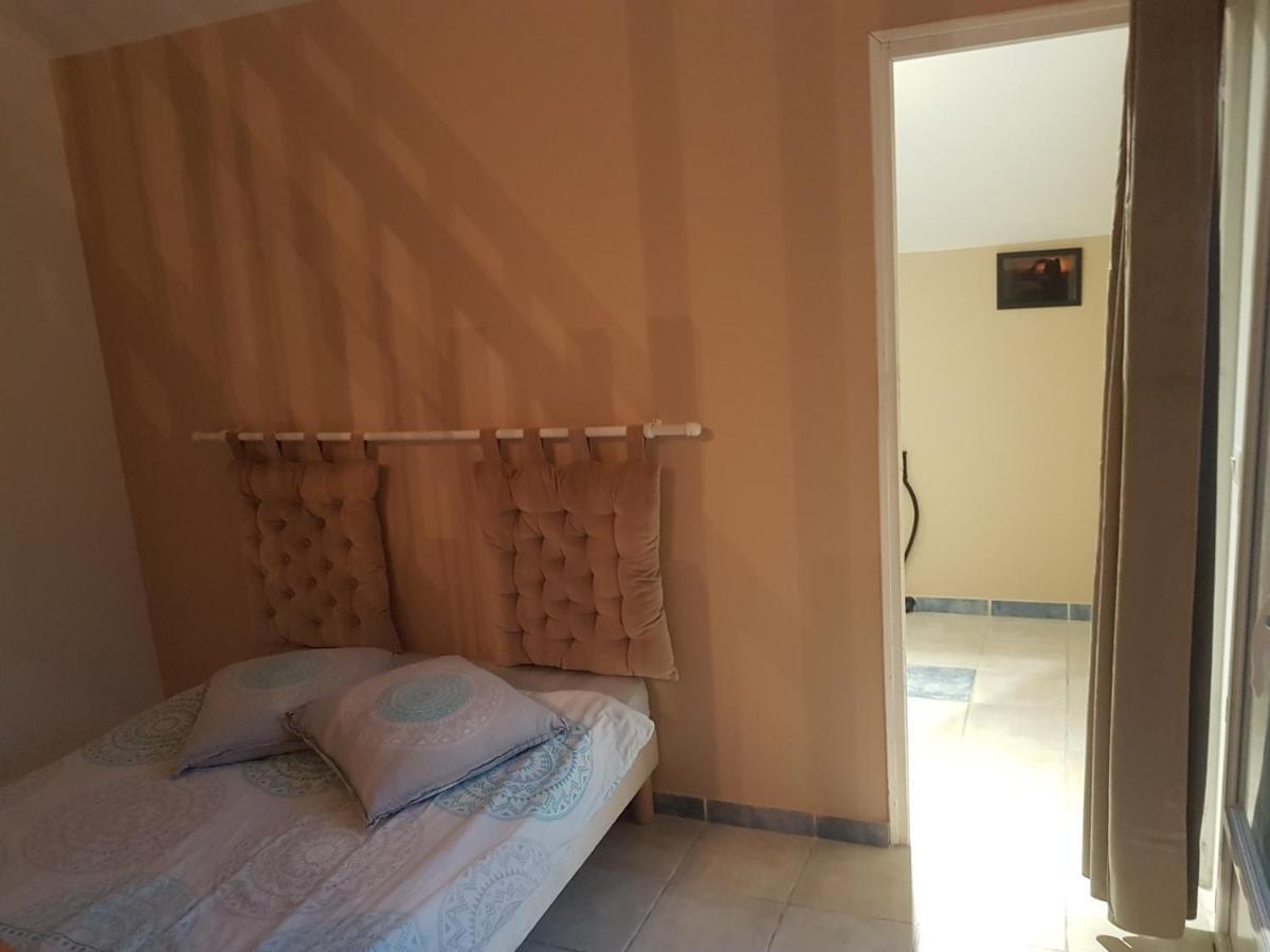 مبيت وإفطار Estissac Le Betrot المظهر الخارجي الصورة