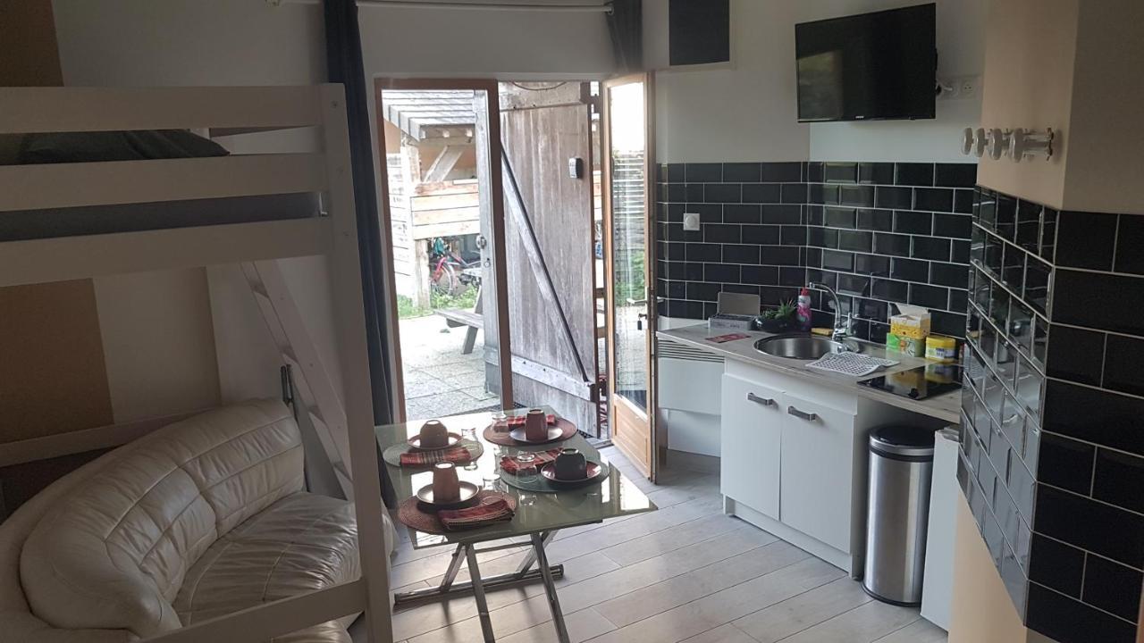 مبيت وإفطار Estissac Le Betrot المظهر الخارجي الصورة