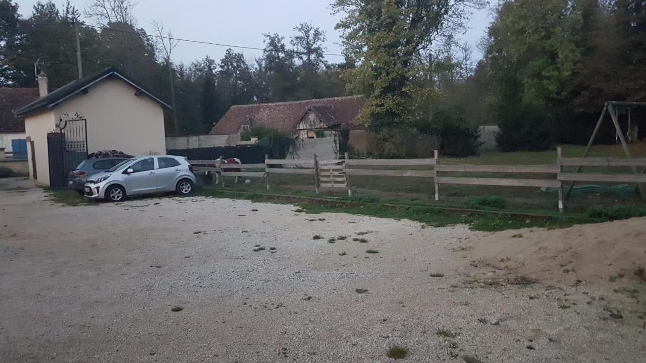 مبيت وإفطار Estissac Le Betrot المظهر الخارجي الصورة